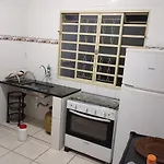 Lindo Sobrado Com 3 Quartos Sendo 2 Suites