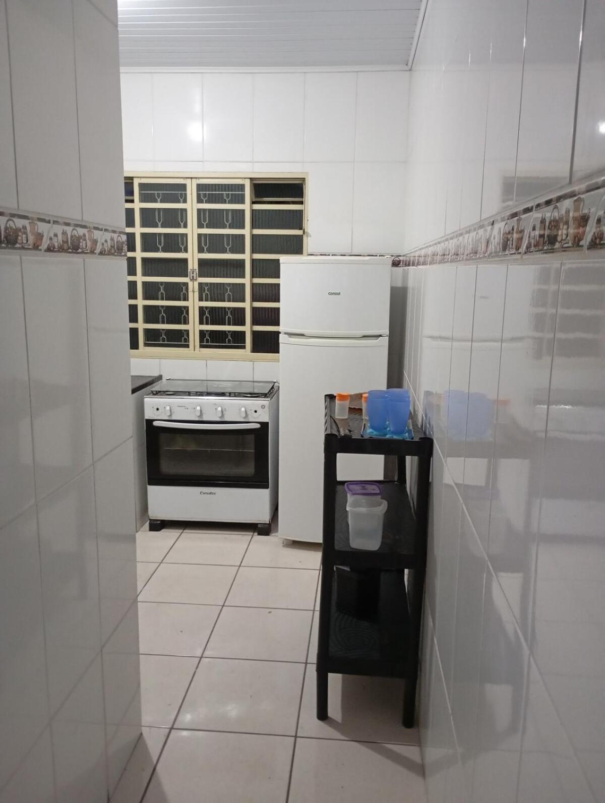 Lindo Sobrado Com 3 Quartos Sendo 2